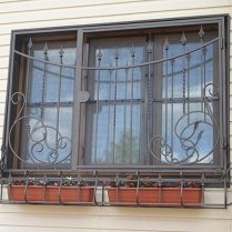 Кованые решетки на окна